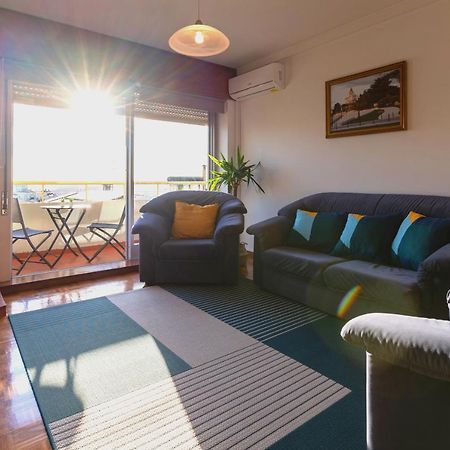 Cozy 3 Room Apartment In Penafiel Centre Exteriör bild
