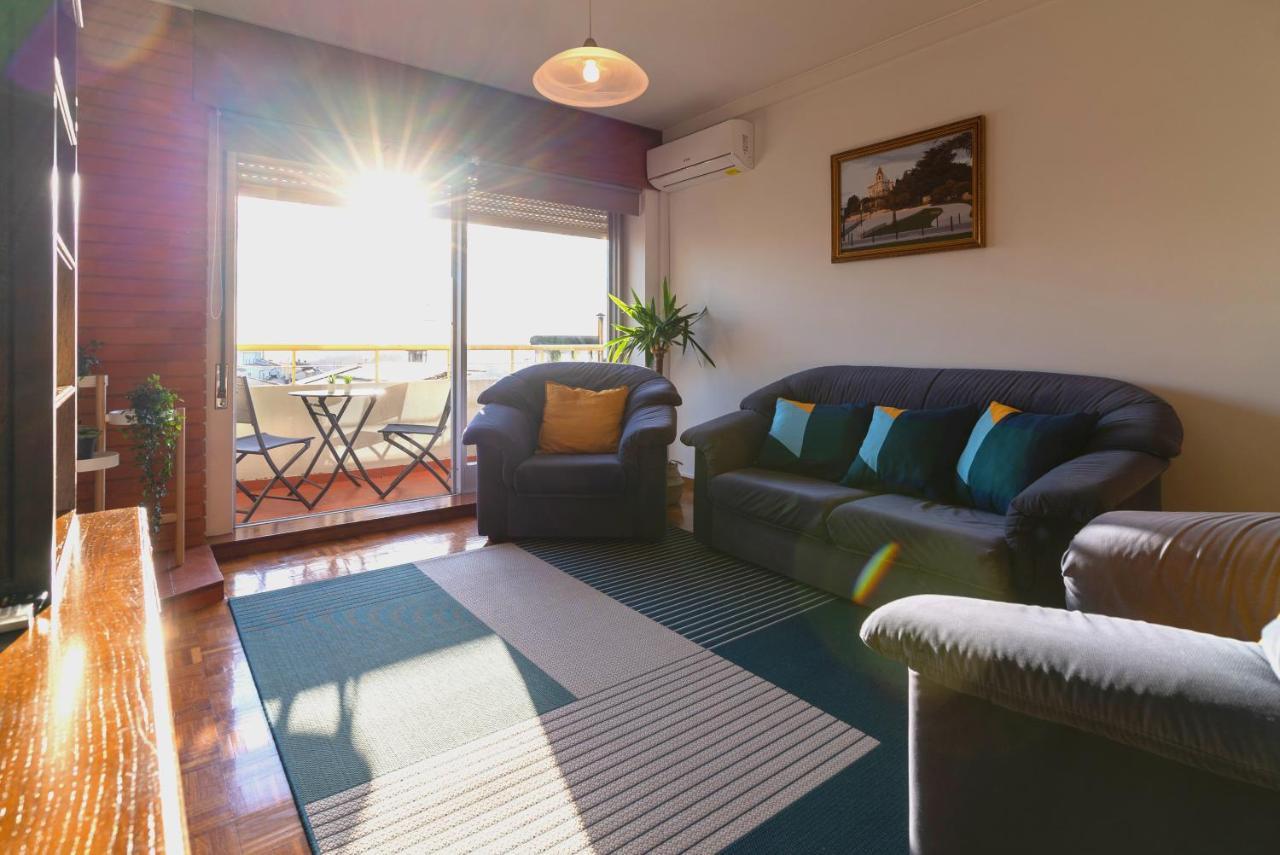 Cozy 3 Room Apartment In Penafiel Centre Exteriör bild